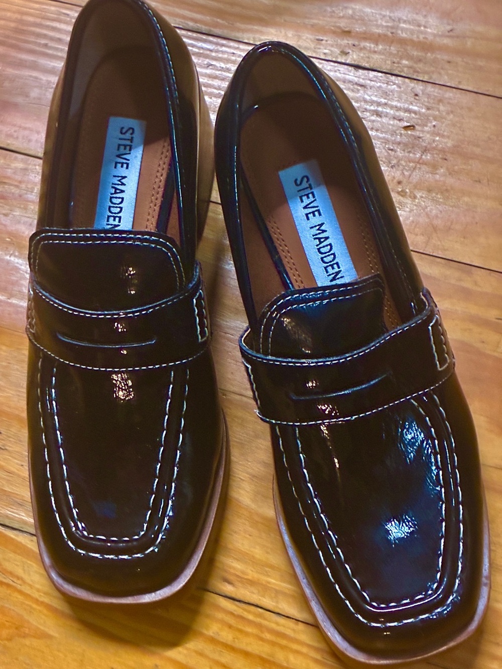 Women’s Steve Madden Penny Loafers Sleek NWOT